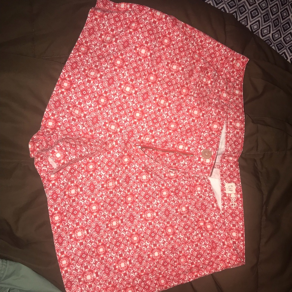 gap shorts size 8